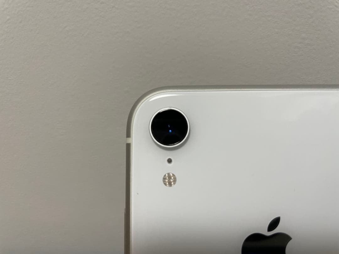 【美品】iPhone XR 128GB ホワイト