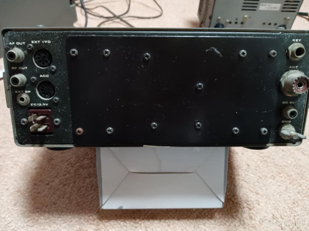 【ジャンク扱い】YAESU FT-707S HFトランシーバー