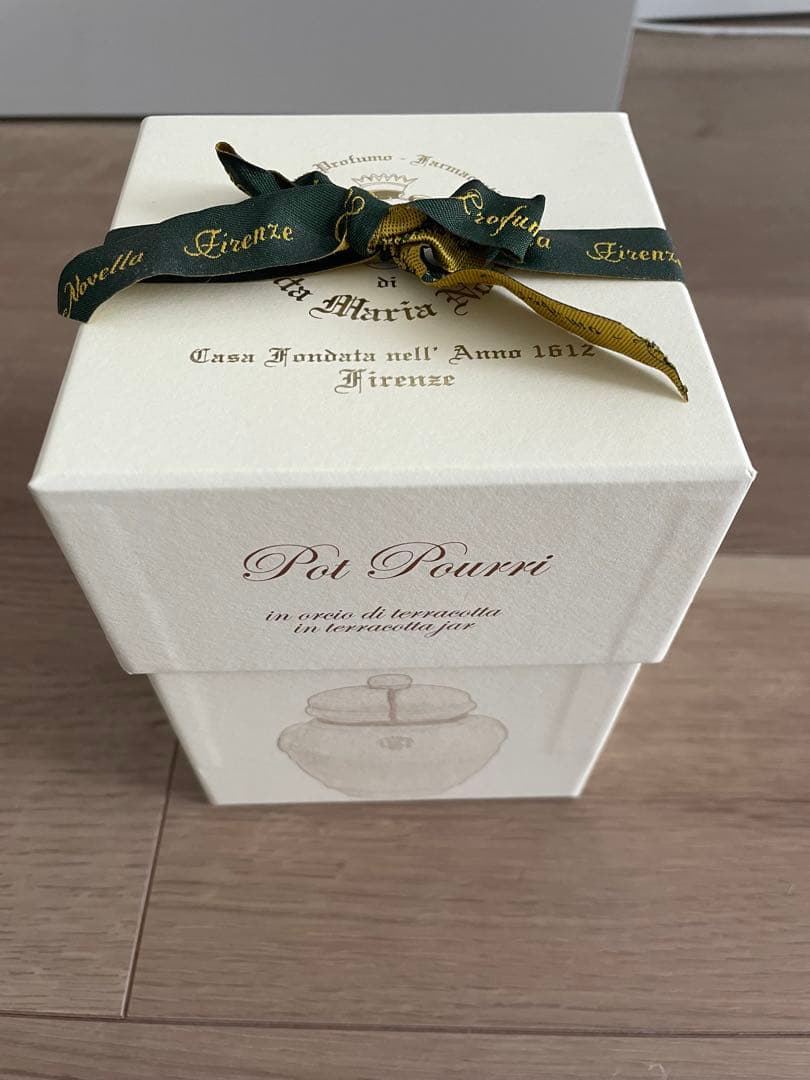 サンタマリアノヴェッラ　テラコッタポプリポットMサイズ　70g