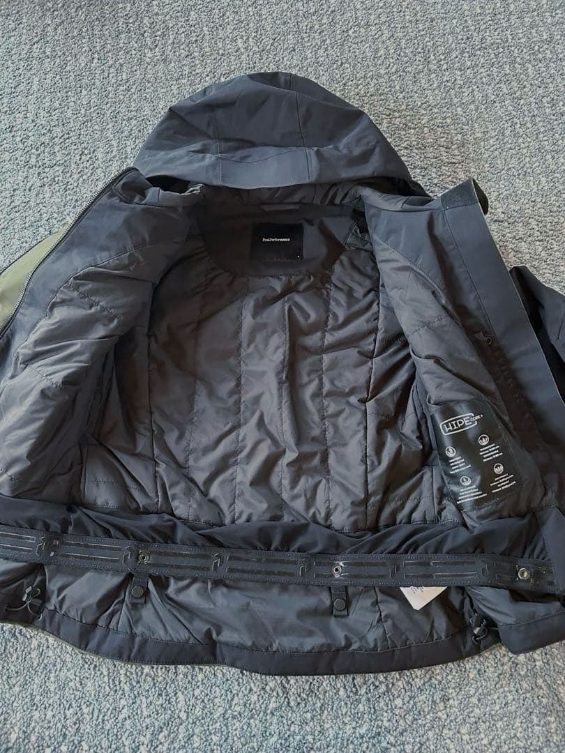 Peak Performance スキースノボジャケットSレディース