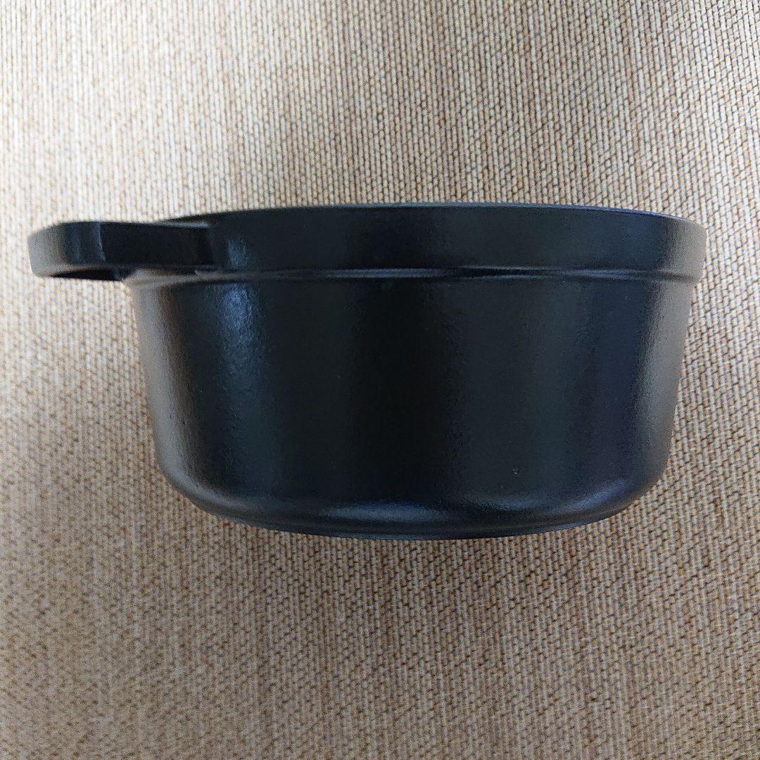 staub La Cocotte Round　両手鍋 黒 24cm