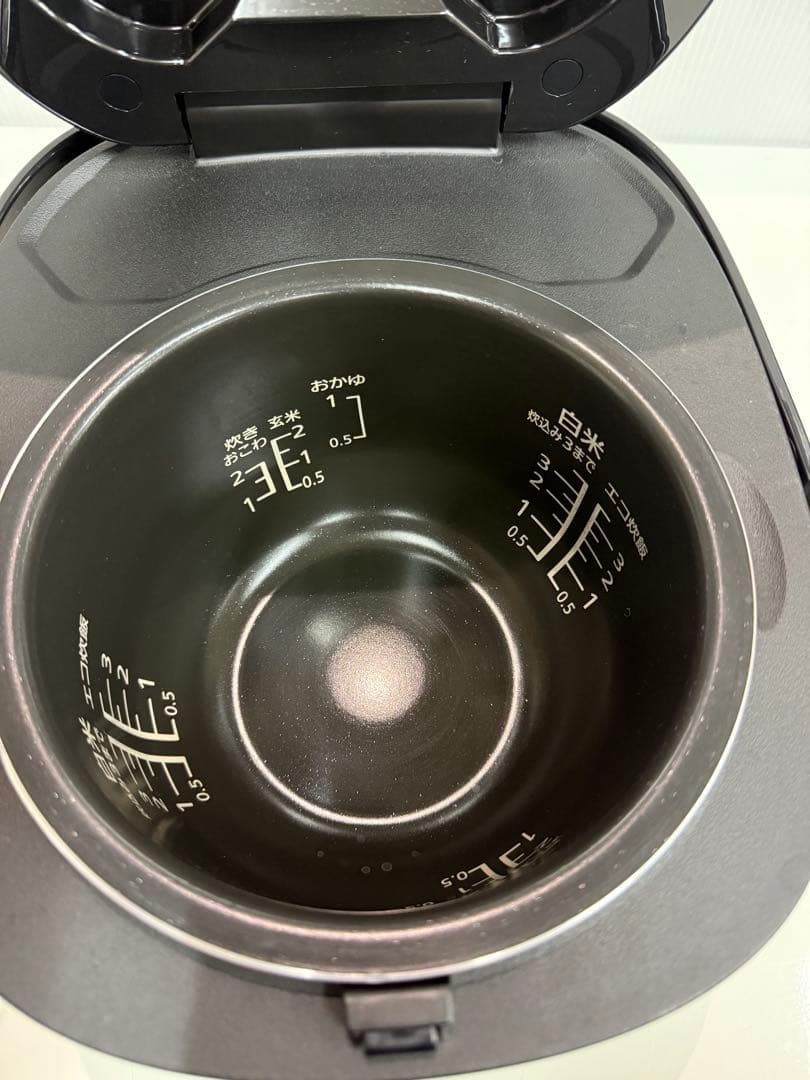 Panasonic IHジャー炊飯器 SR-KT068 0.63L 備長炭釜