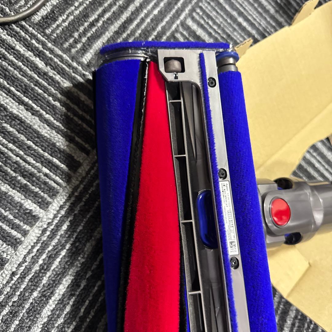 Dyson V11 スティッククリーナー 本体　美品