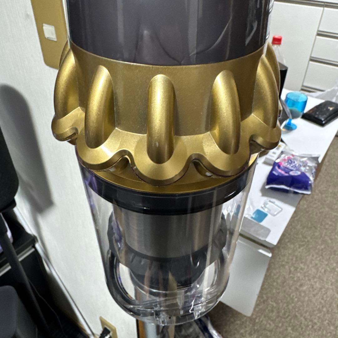 Dyson V11 スティッククリーナー 本体　美品