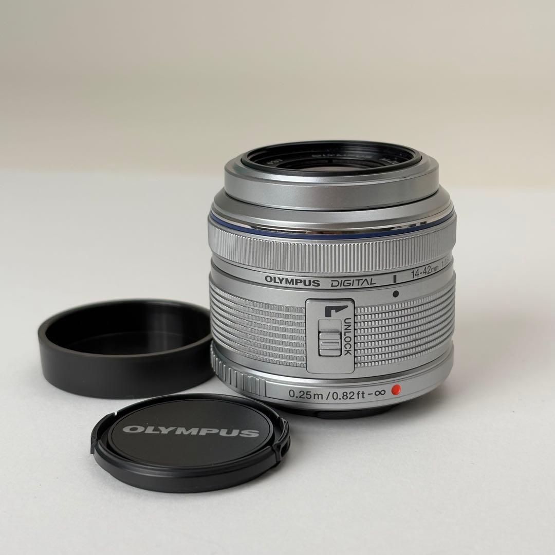 オリンパス レンズM.ZUIKO 14-42 3.5-5.6 ii R 852