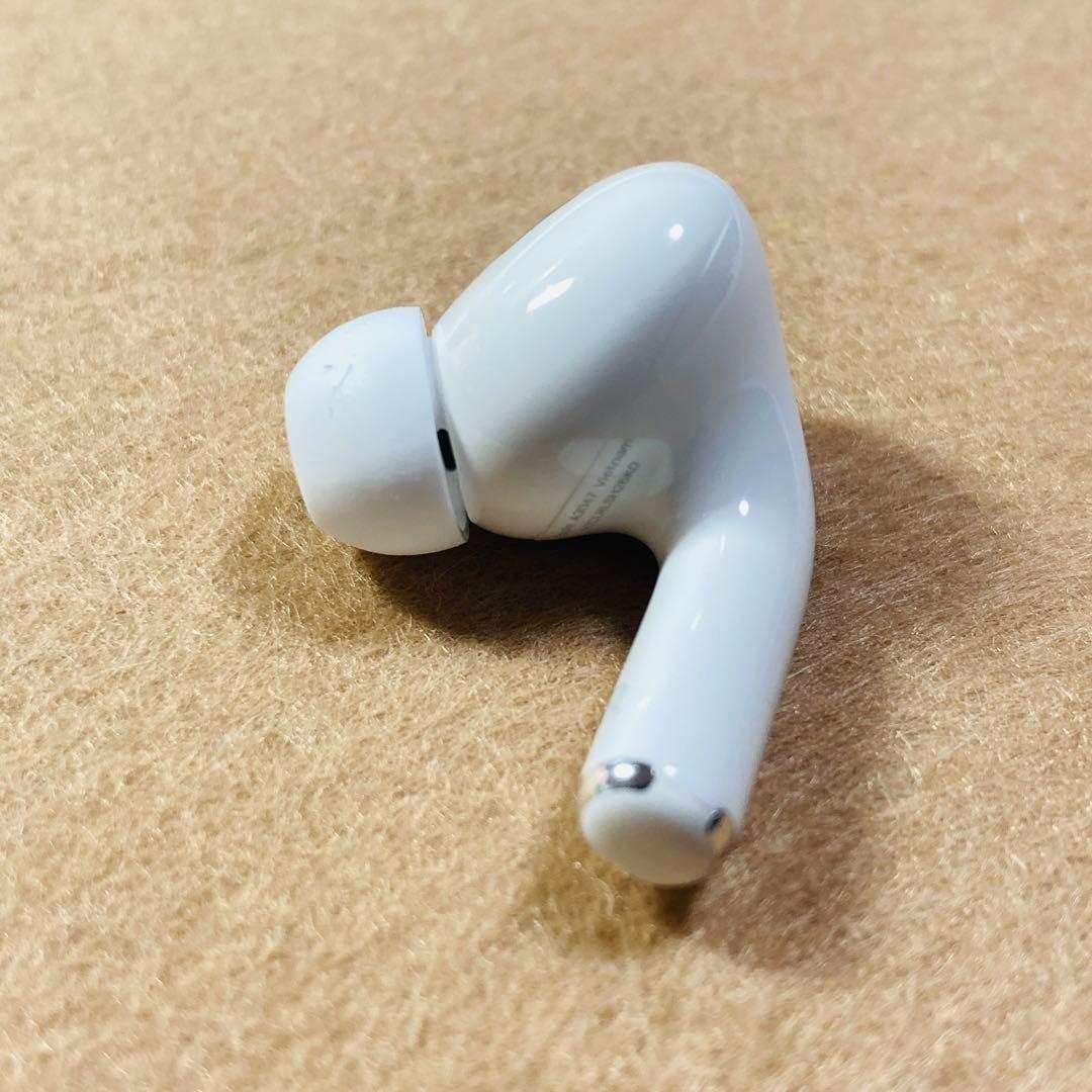 AirPodsPro 第2世代 USB type-C 右R 右耳　イヤホン　v
