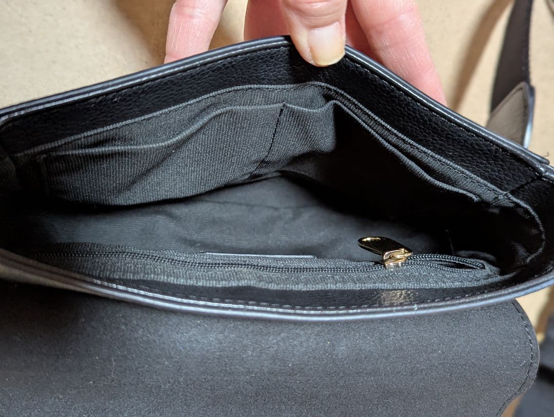 【FURLA】良品☆ウラニアショルダーバッグブラック レザー☆シンプル