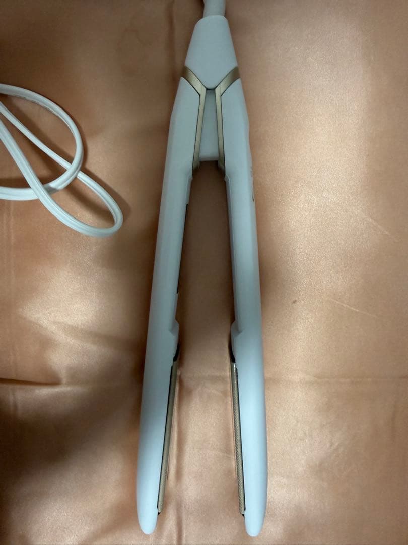 キヌージョ　ストレートアイロン　ドライヤー