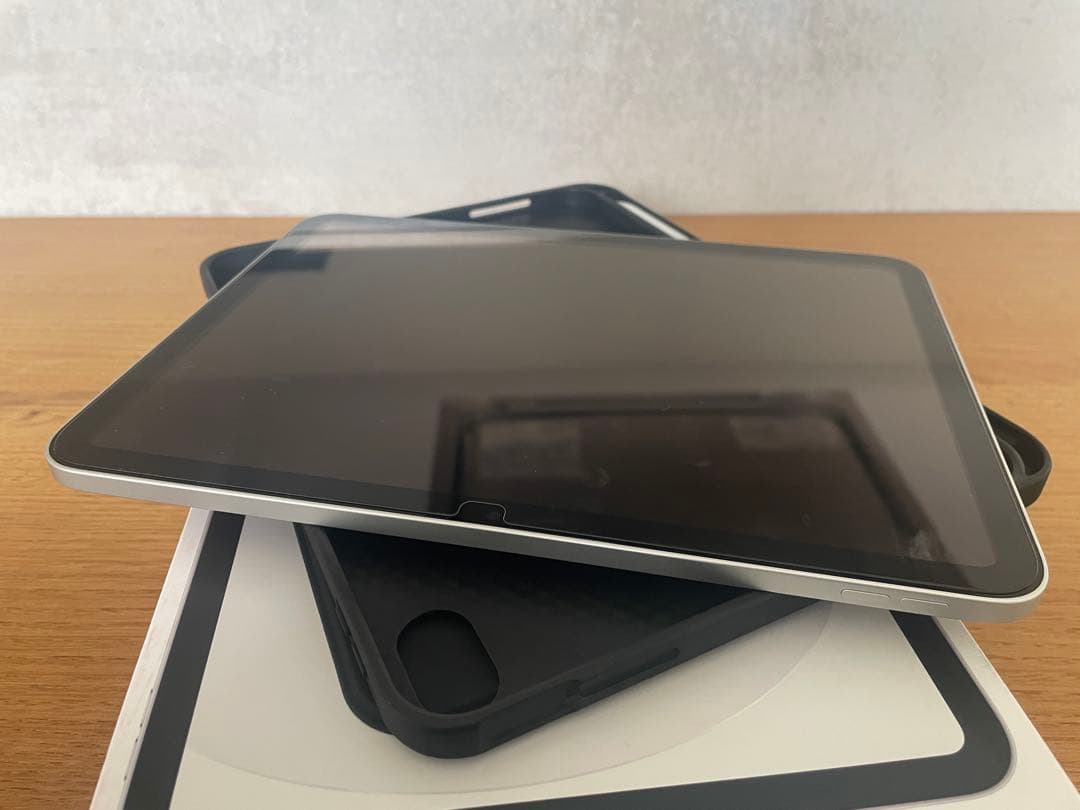 Apple iPad (第10世代) 64GB グレー　ケース ペン フィルム付