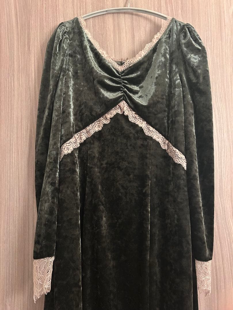 【etoll.】クラッシュベロアランジェリー風ドレス