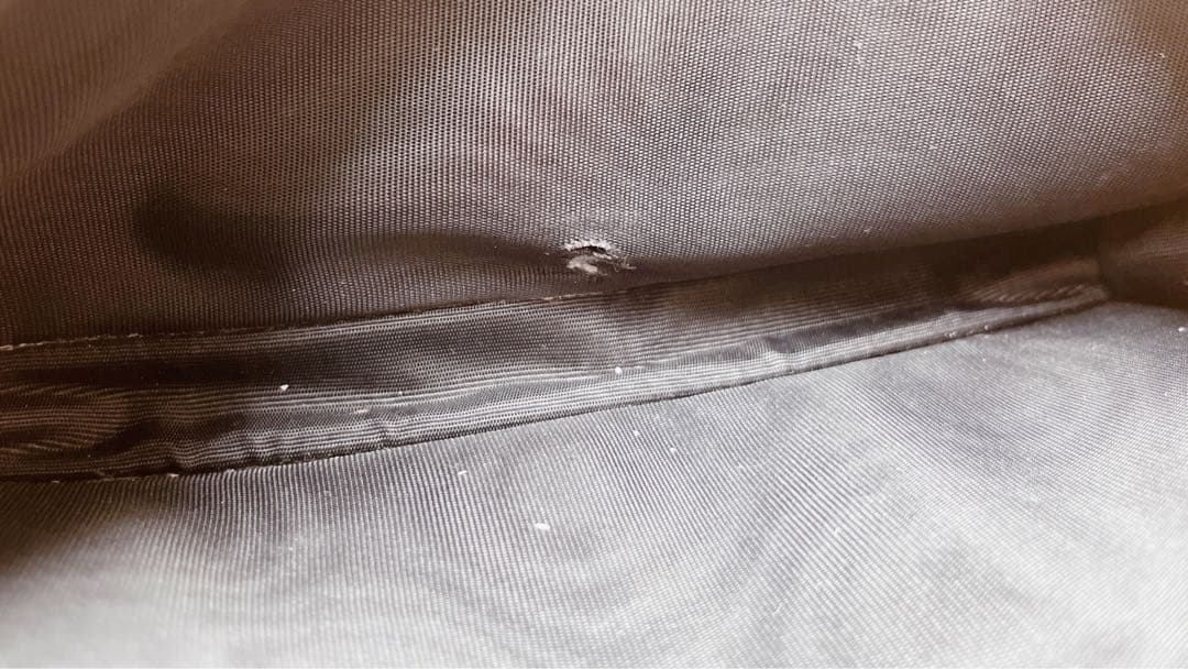 Salvatore Ferragamo フェラガモ チェーンウォレット