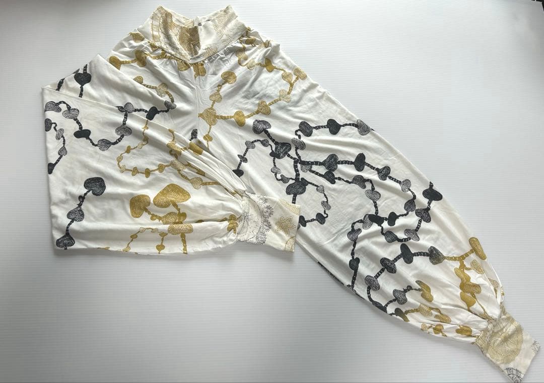 未使用タグ付き　ホォアナデアルコ　アラジンパンツH.P. FRANCE少々訳あり