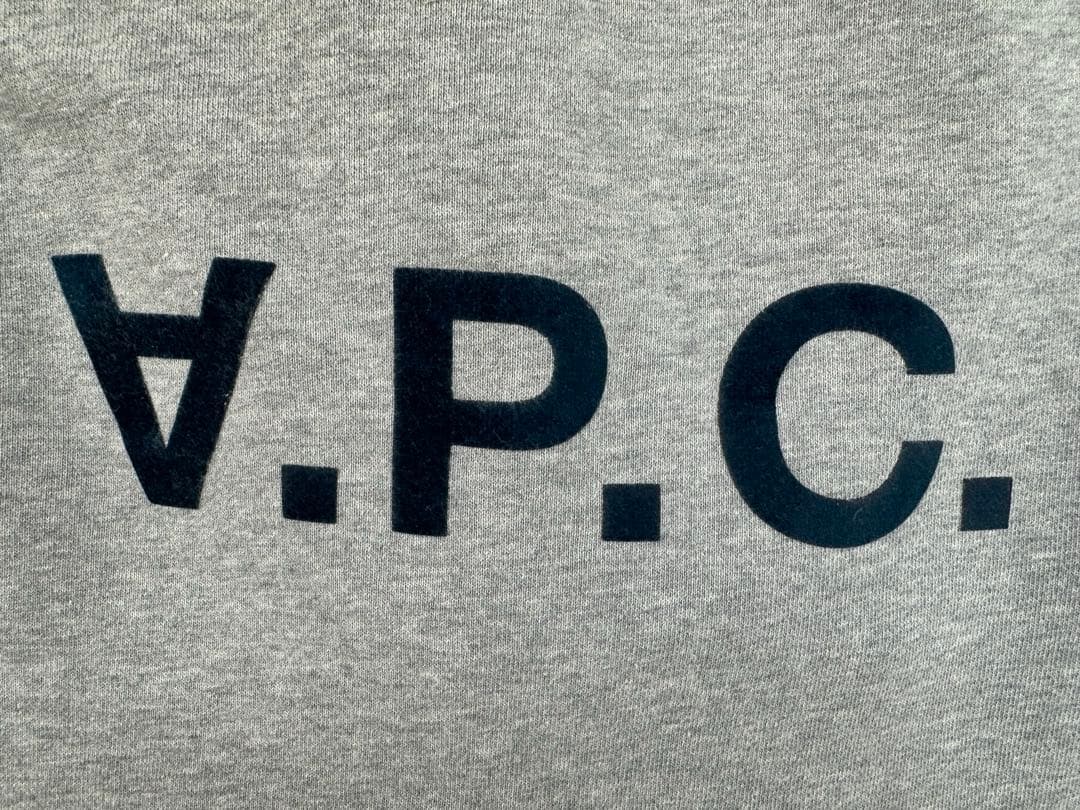 A.P.C. グレー トレーナー Lサイズ
