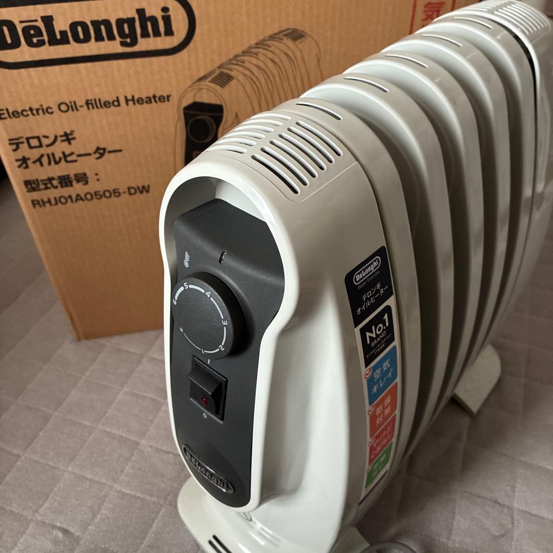 デロンギ　オイルヒーター　RHJ01A0505-DW