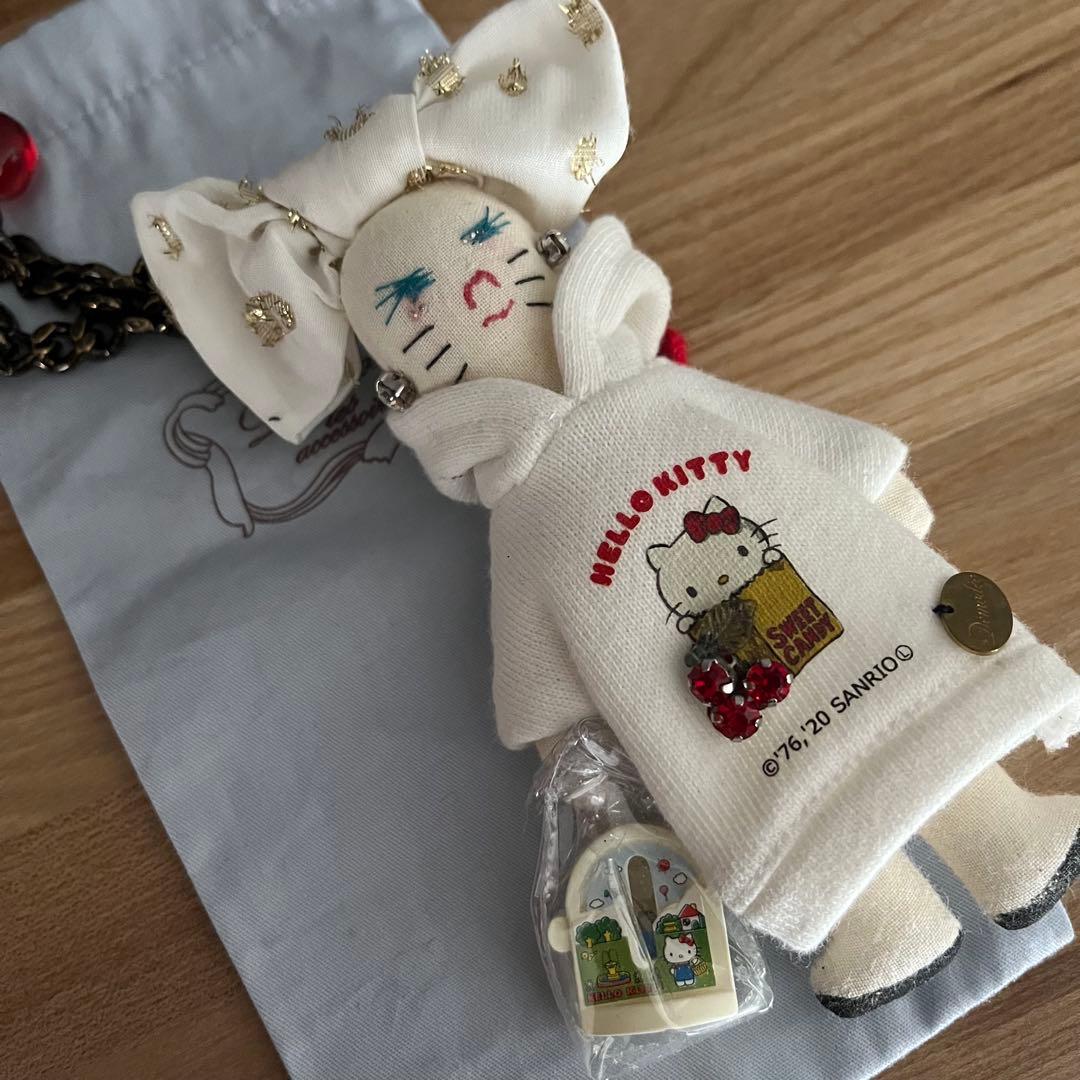 Demodee デモデ　サンリオコラボ　キティちゃん　未使用