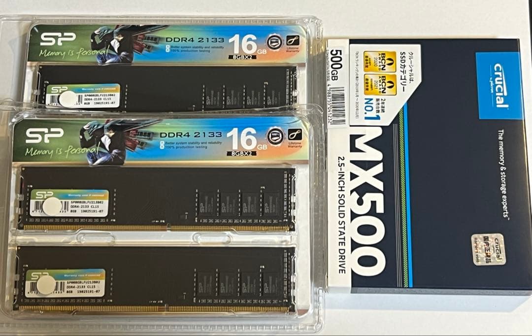 新品未開封 SP DDR4 8GB 4枚 + Crucial 500GB SSD