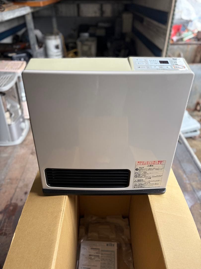 RC-K4001E-2 LPガスファンヒーター