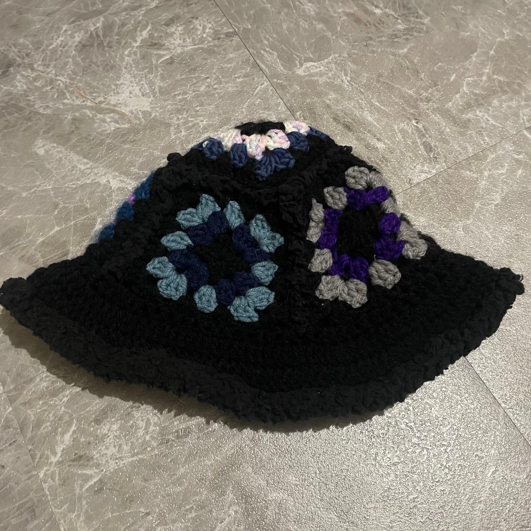 Y.A.R.N (ヤーン) ニットバケットハット マルチカラー PETZ着用