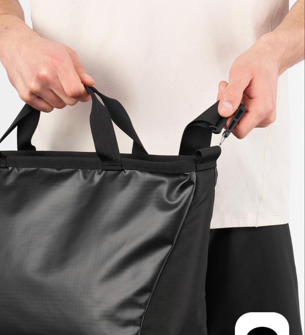 新品同様！SALOMON＊ショルダーバッグ S 15L LC2723400-13