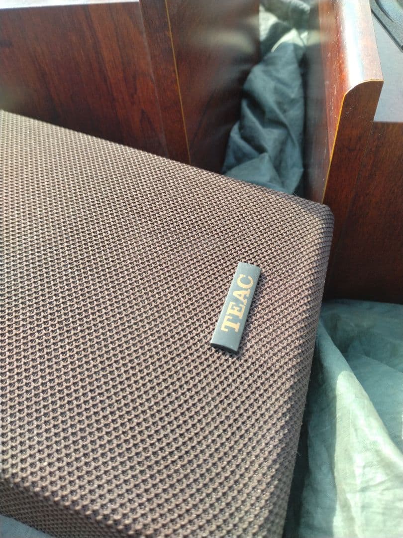 TEAC S-300 2WAY コンパクトスピーカー　ティアック