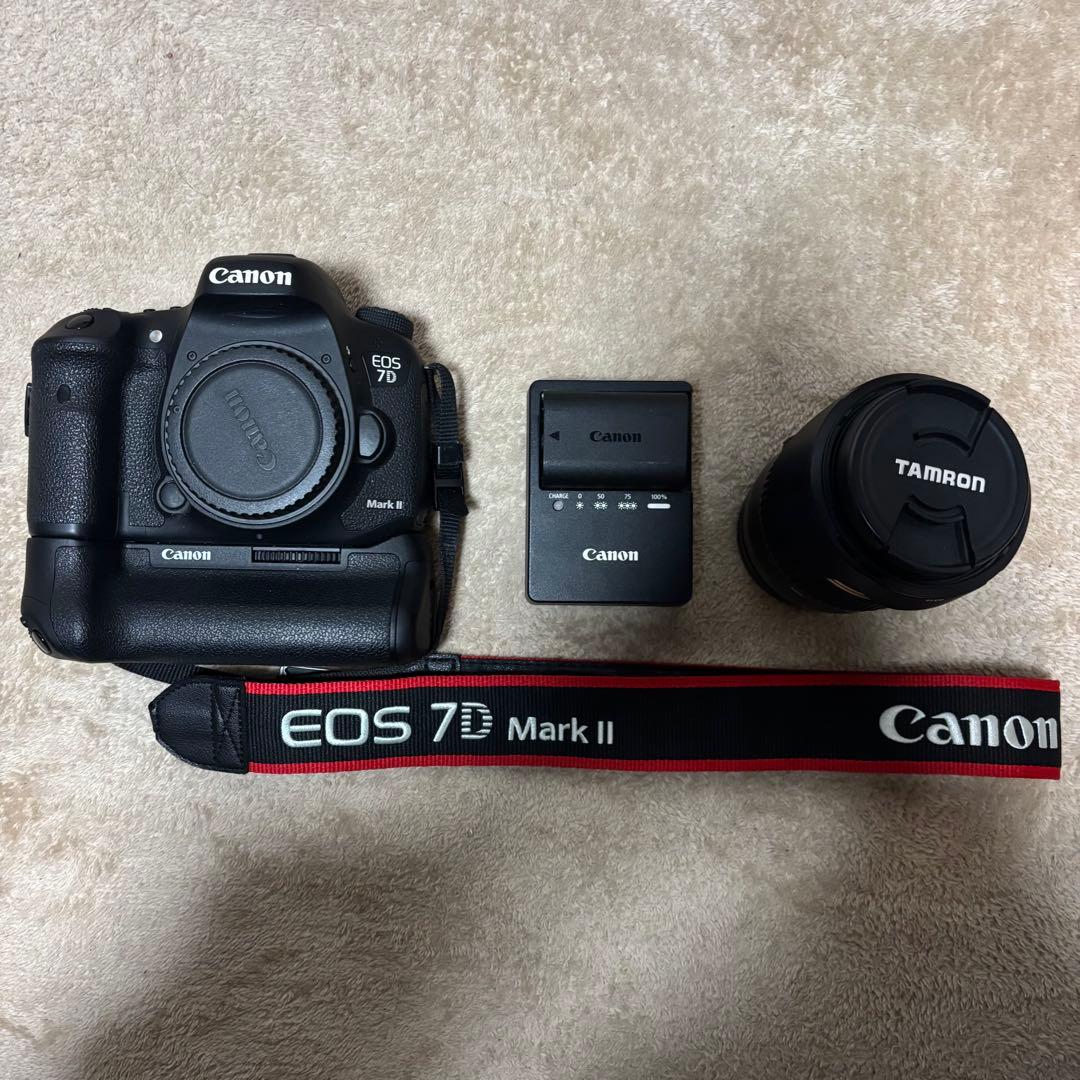 Canon EOS 7D Mark II + Tamronレンズ　バッテリー4個