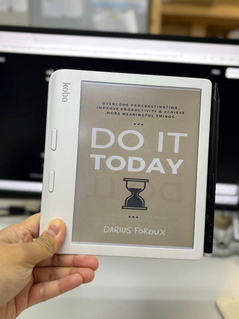 Kobo Libra Colour ホワイト (Kobo スタイラス2付き)