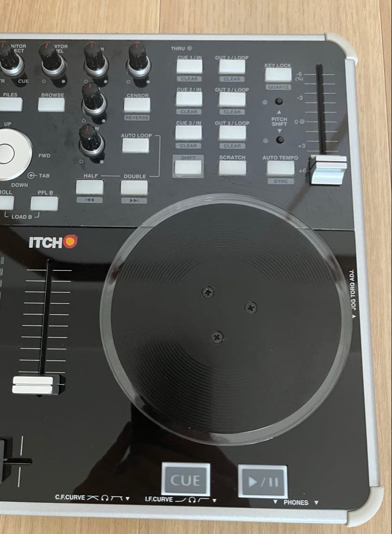 ⑧Vestax VCI-300 MK Ⅱ ITCH 付属品多数