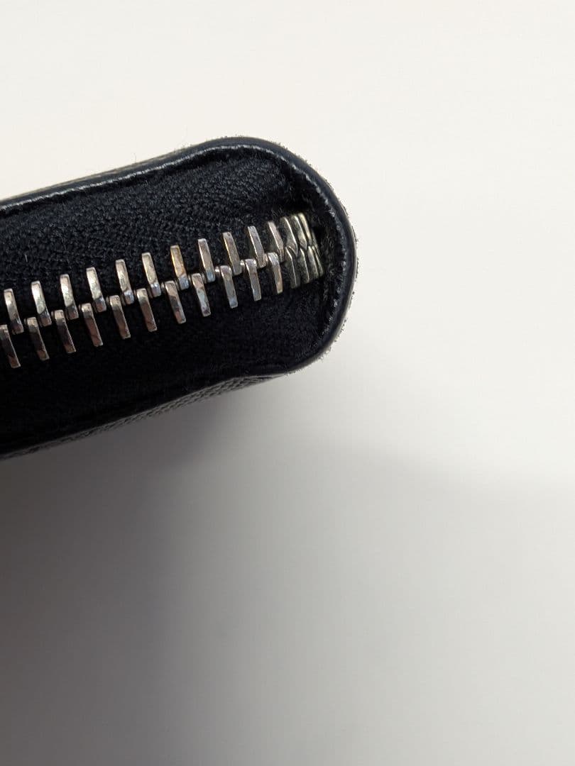 ひろす様　PRADA プラダ ケース