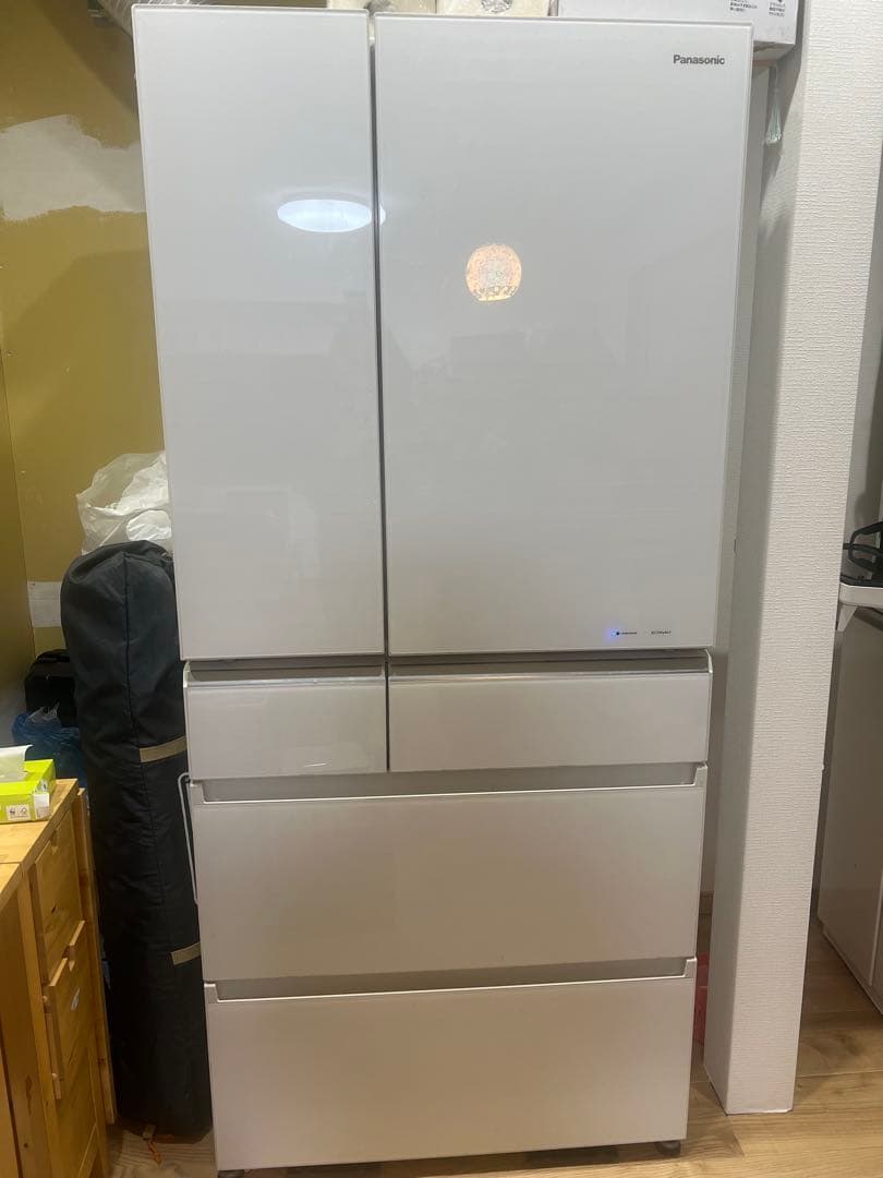 Panasonic NR-F672XPV ホワイト冷蔵庫