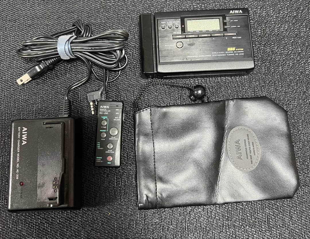 廃盤 AIWAアイワ ポータブルカセットプレーヤー HS-JX50