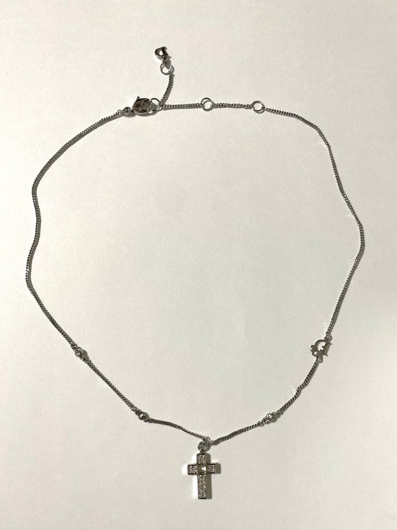 ディオール　Dior クロスモチーフネックレス　シルバー
