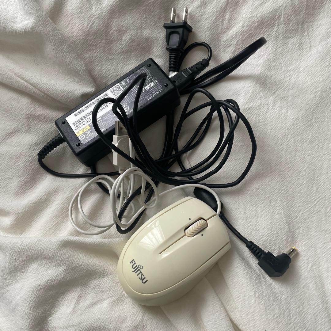 Fujitsu ノートPC ホワイト マウス付き