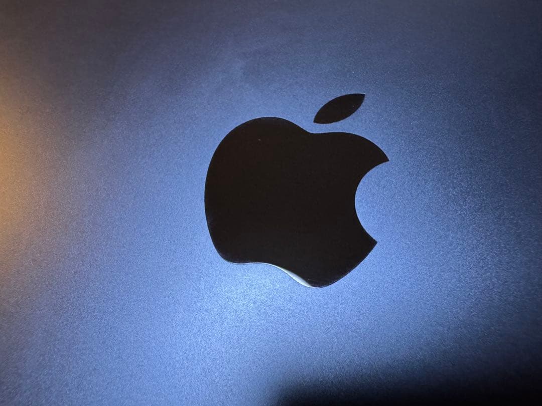 美品　MacBook Air M2 8GB 256GB ミッドナイト