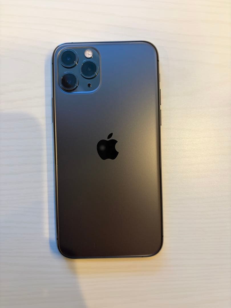iPhone11Pro 本体　space gray