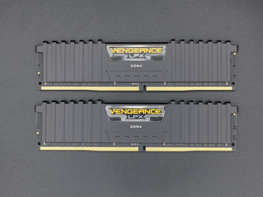 Vengeance DDR4 メモリ 32GB（16GB×2枚）2666MHz