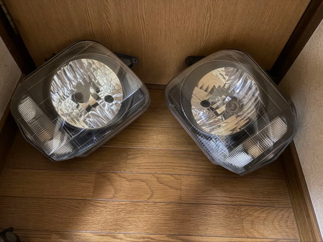 JB23ジムニー純正ヘッドライト2個セット