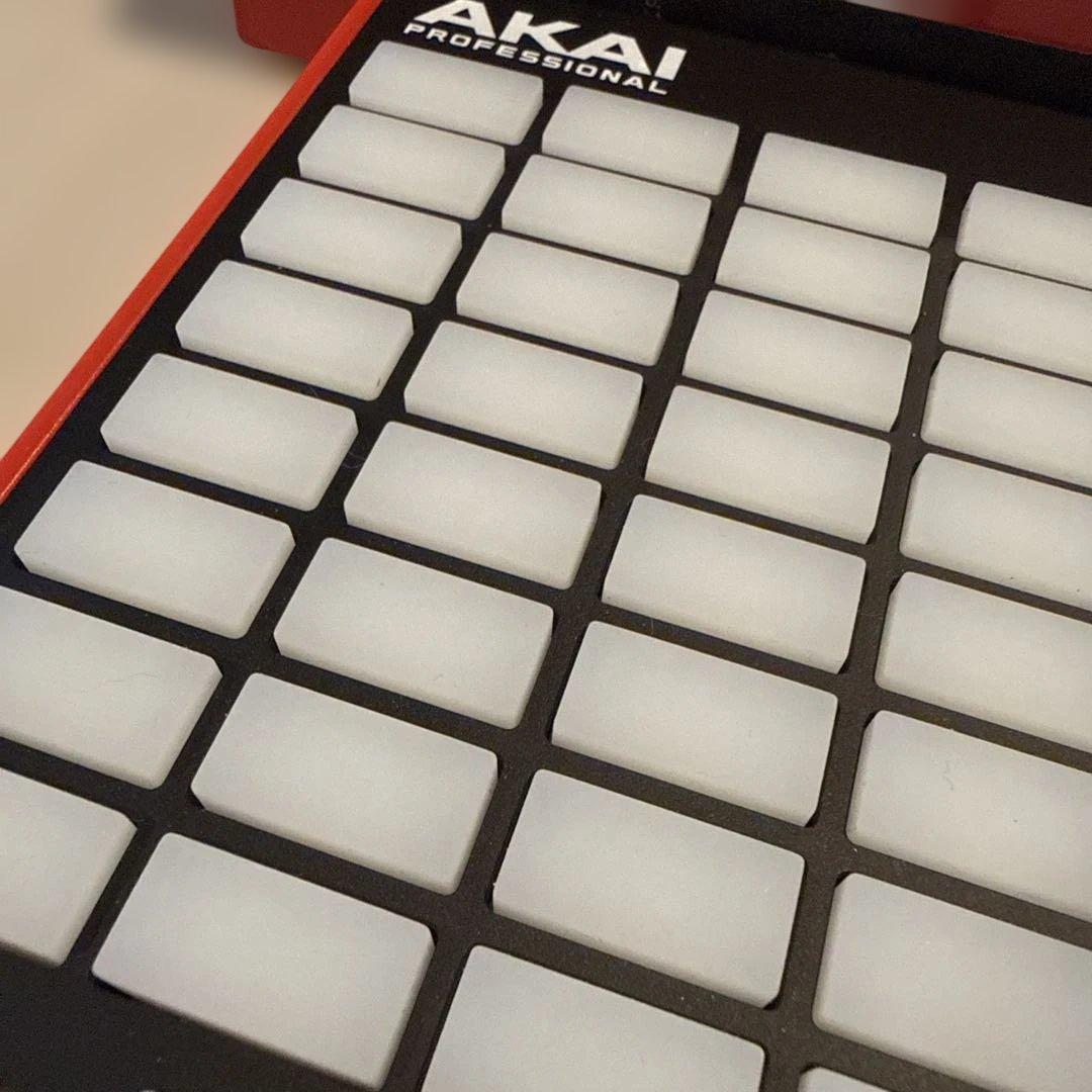 AKAI APC mini MK2 MIDIコントローラー