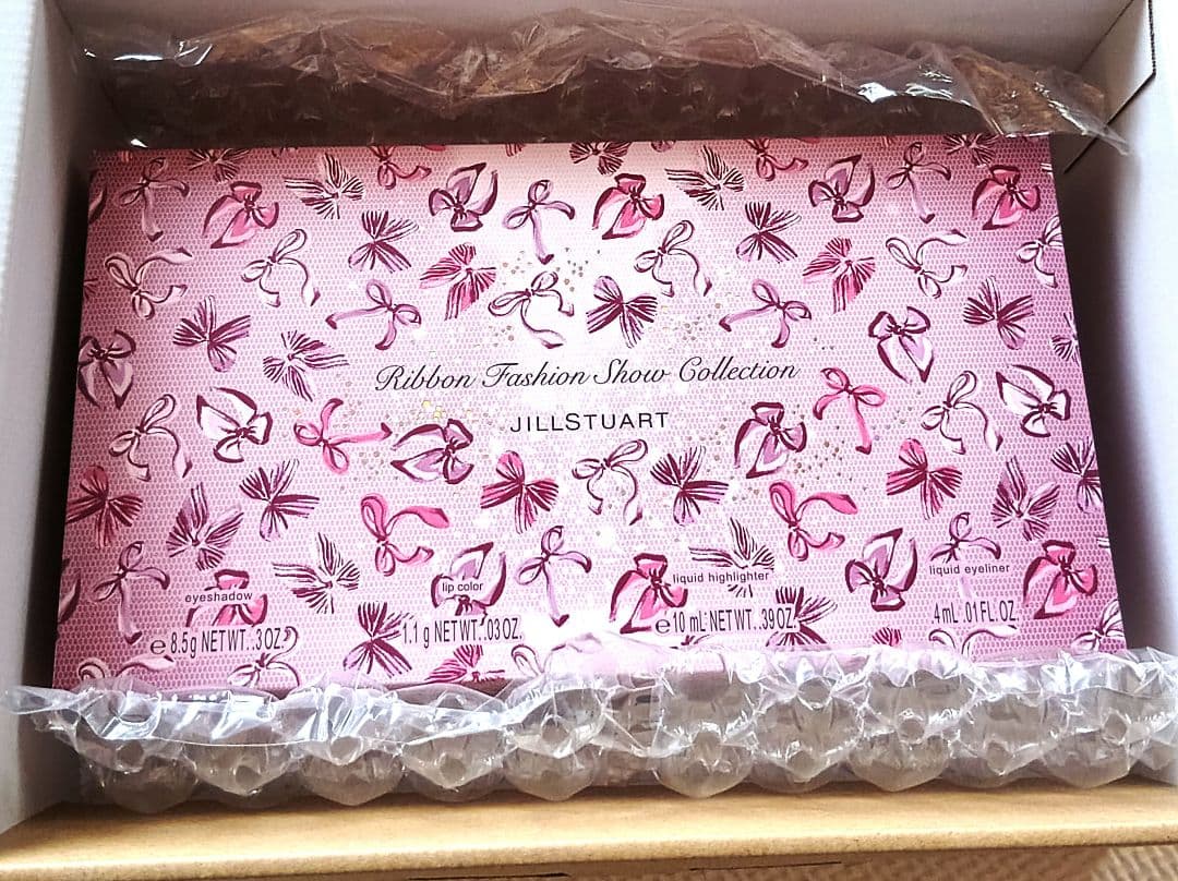 限定　ジルスチュアート　リボンファッションショー　クリスマスコフレ 2025