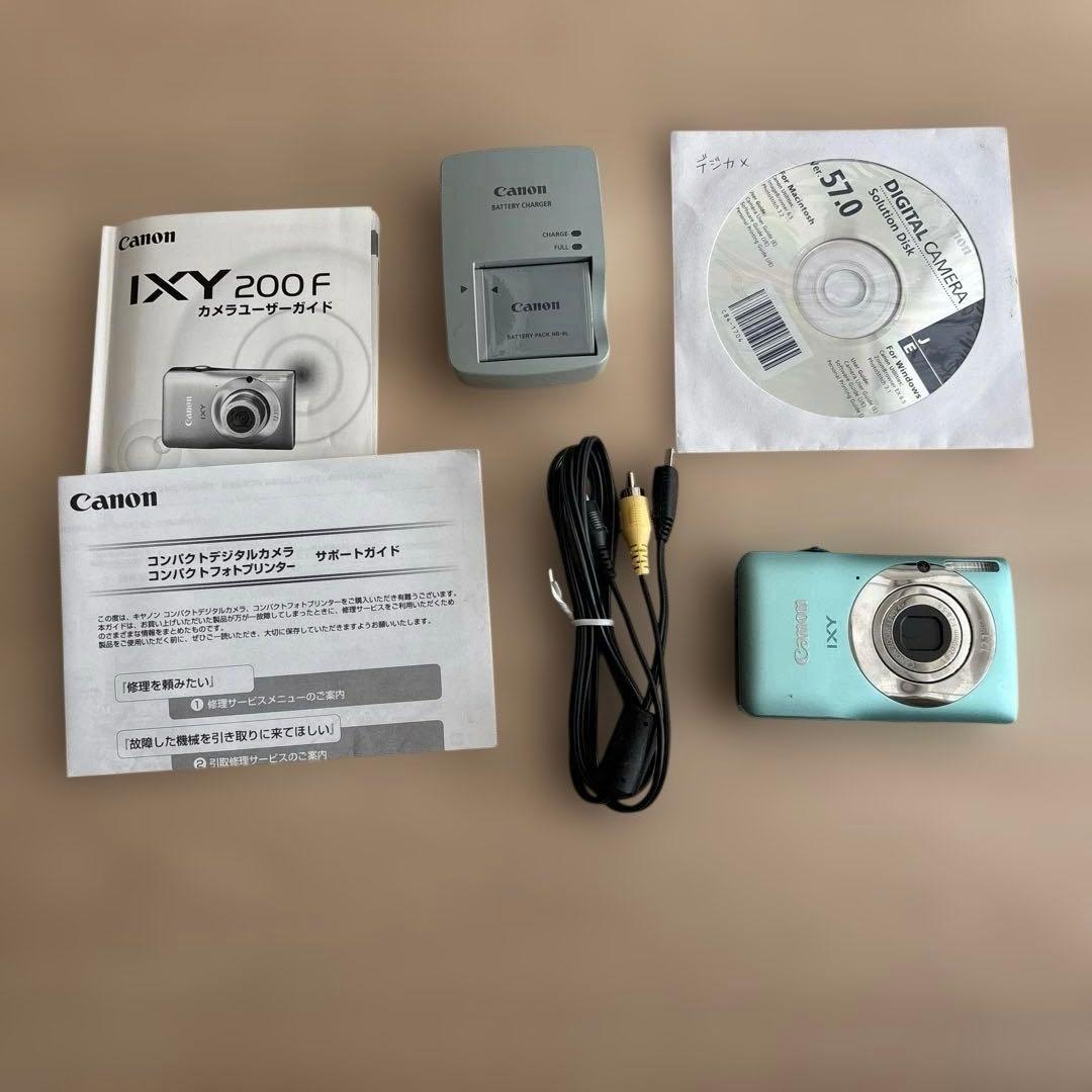 Canon コンパクトデジタルカメラIXY200F