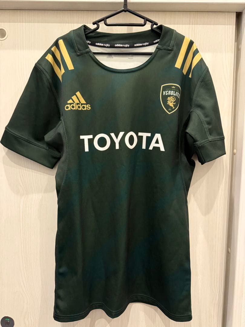 アディダス　2023-2024シーズントヨタヴェルブリッツジャージ