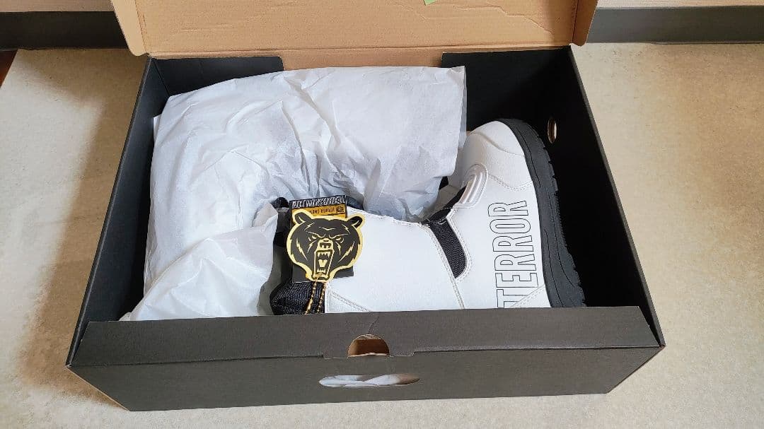 【新品】スノーボードブーツ23.5cm ホワイト