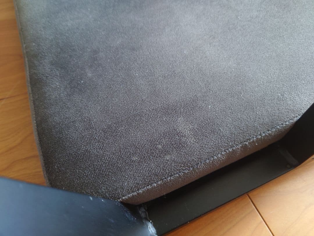 IKKE floor chair walnutイッケフロアチェア ウォールナット