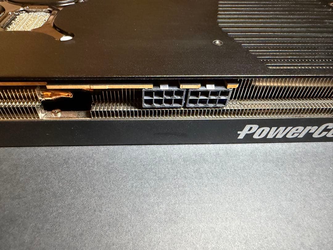 玄人志向 Radeon RX9070XT 16GB グラフィックボード