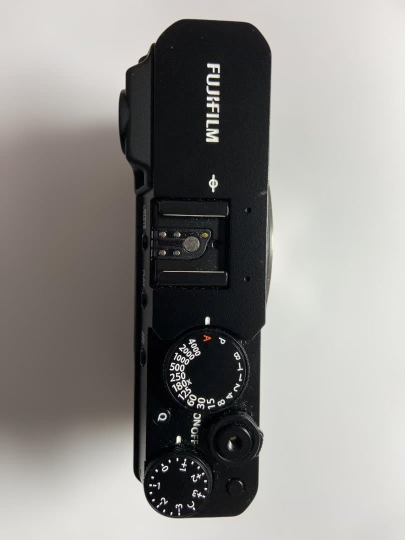 新品同様 FUJIFILM X-E4（シャター回数50回以下）+レンズ ブラック