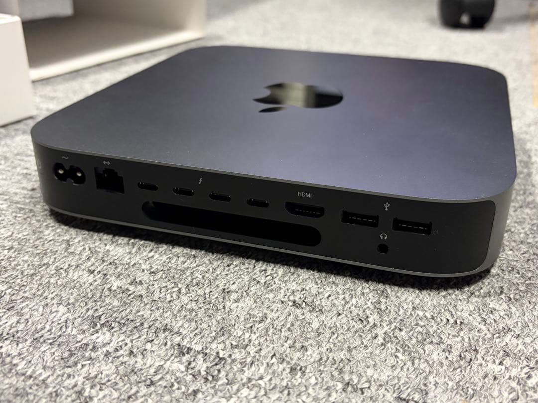 Mac mini 2018（corei7/メモリ16GB/SSD1TB）