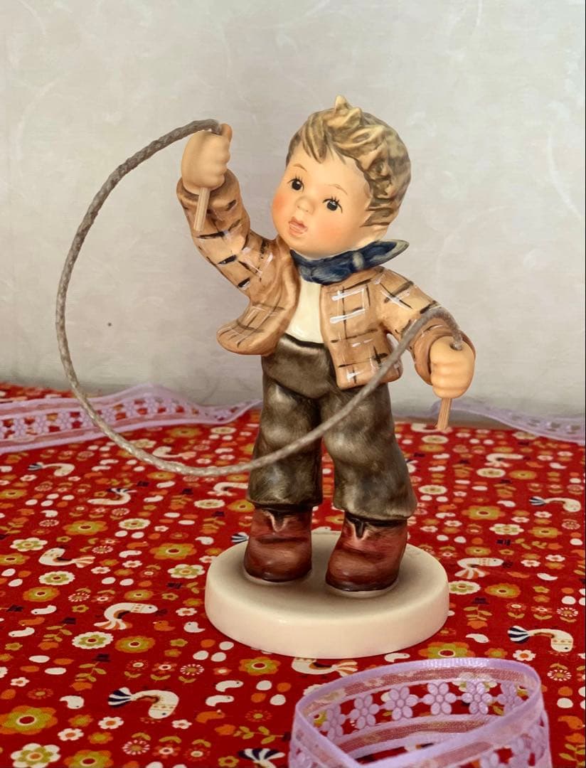 ゲーベル・フンメル人形・縄跳びをする子どもたち・可愛いです♡