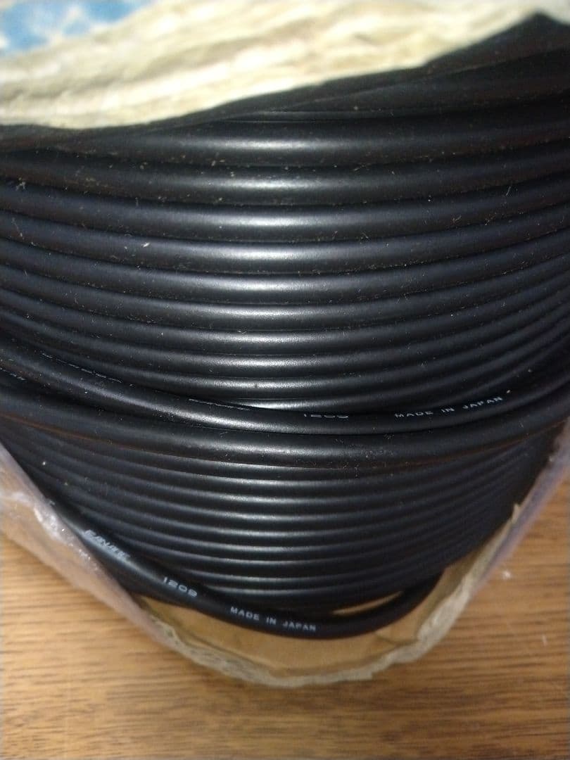 L-4E6AT 黒色オーディオケーブル 200M　残り8割程度　RCAライン
