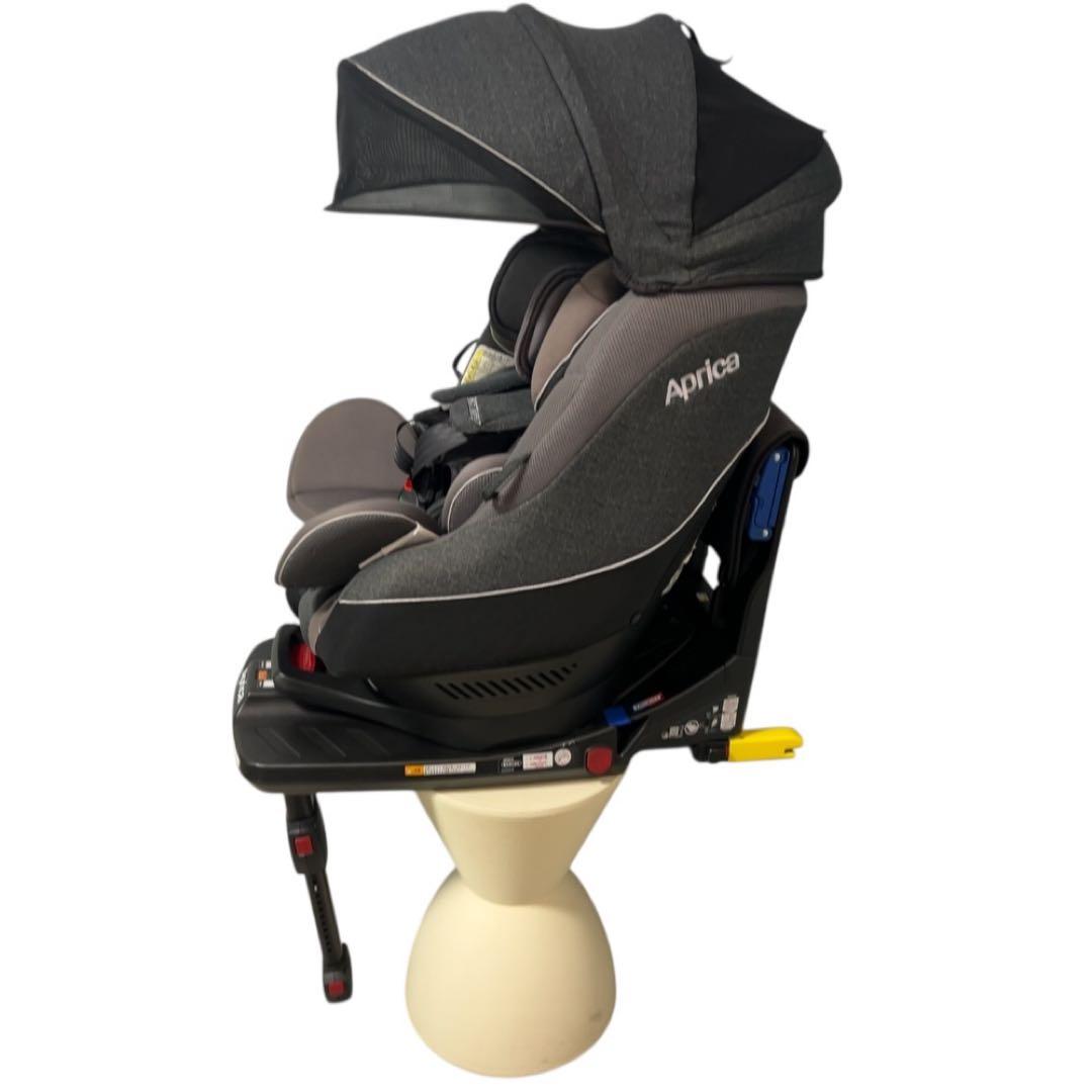 美品 Aprica アップリカ クルリラプレミアム チャイルドシート パッド完備