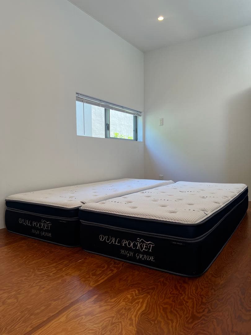 デュアルポケット クイーンサイズ マットレス　ニトリ