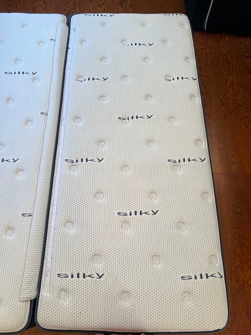 デュアルポケット クイーンサイズ マットレス　ニトリ